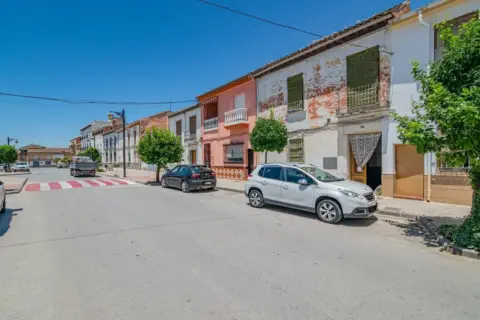 Casa adosada en calle de López de los Ríos, 19