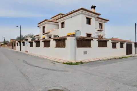 Chalet en calle de los Alhelíes, 3