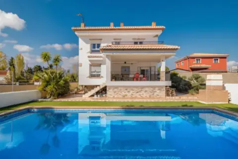 Chalet en Urb. Molino Alto