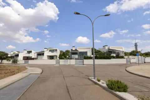 Chalet en Urb. Santa Barbara