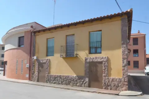 Casa en A 14 Km de Salamanca
