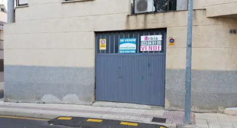 Local comercial en Arrabal