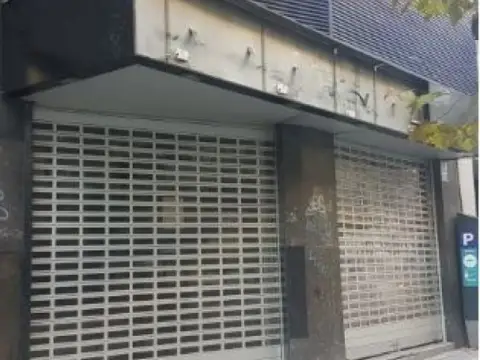 Local comercial en Salesas