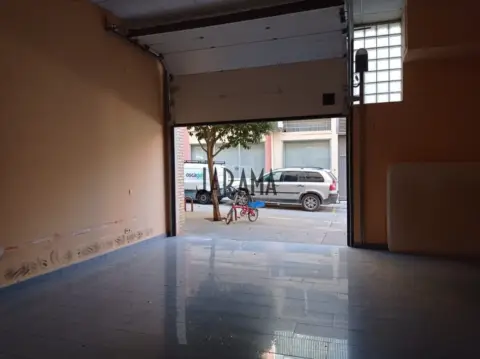 Local comercial en Estación