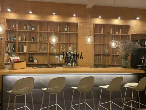 Local comercial en Casco Antiguo