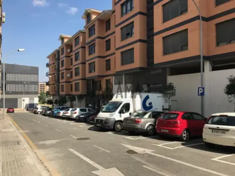 Local comercial en Elola