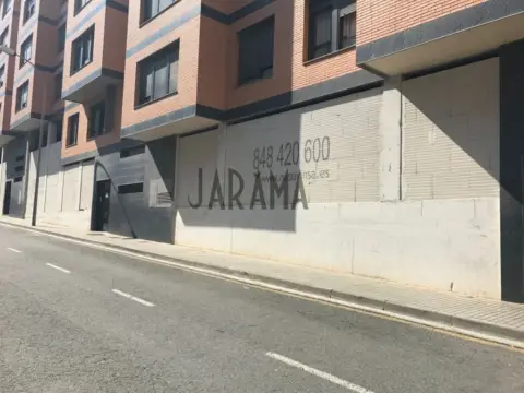 Local comercial en Elola