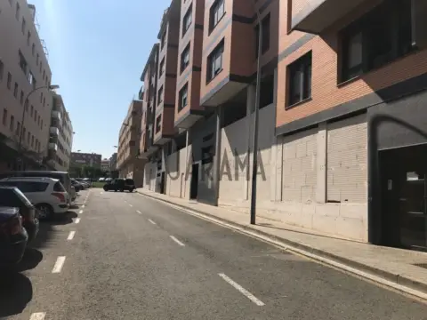 Local comercial en Elola