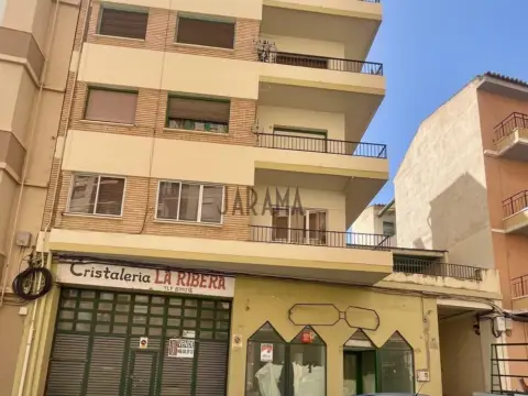 Local comercial en Estación