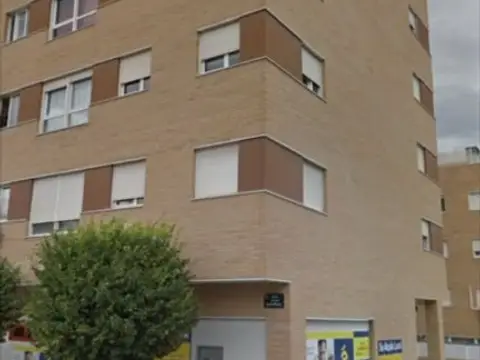 Local comercial en Elola