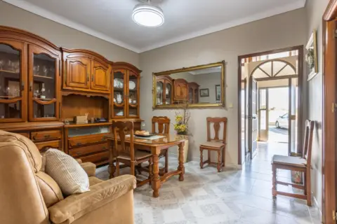 Casa adosada en Avenida de las Islas Afortunadas