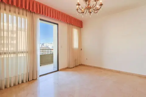 Piso en Avenida de San Francisco Javier, 14