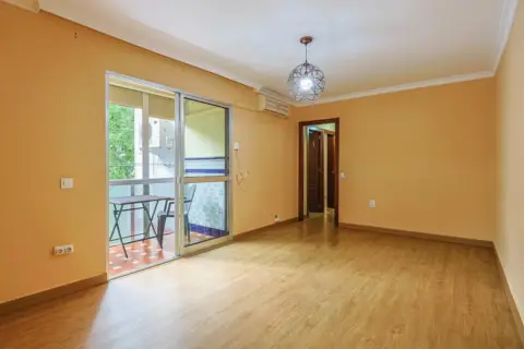 Piso en calle Costaleros