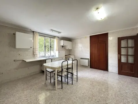 Chalet en calle del Virrey López del Portillo