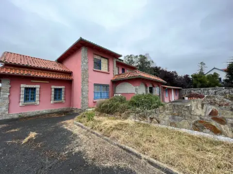 Local comercial en calle Lugar Nelle, nº 19