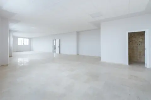 Oficina en Avinguda de la Medicina