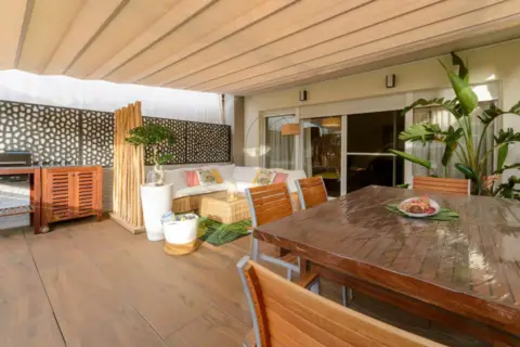 Casa adosada en Carrer Oscar Esplà