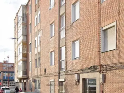 Piso en calle del Faisán, 12