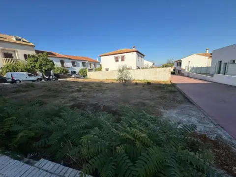 Terreno en calle María Zambrano