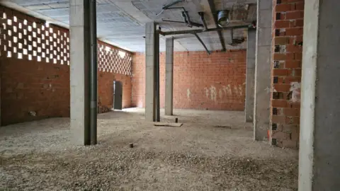 Local comercial en Juzgados