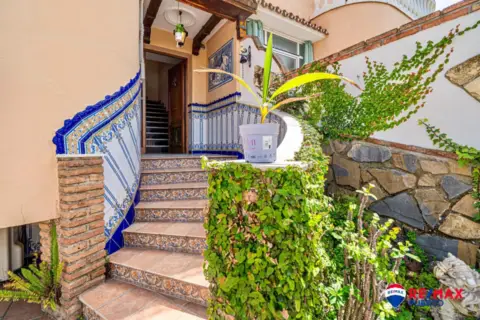 Casa adosada en calle de Martín Fierro