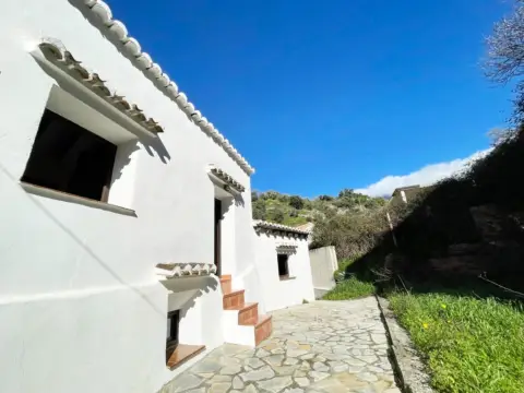 Casa pareada en calle de la Axarquía, 7