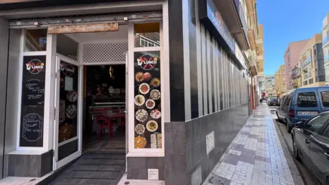 Local comercial en calle Estébanez Calderón, 16