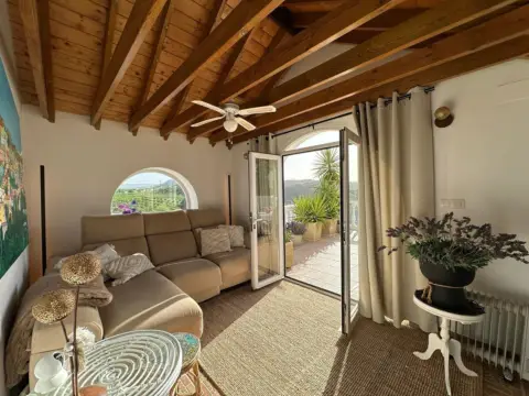 Casa en calle de la Acequia