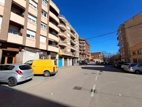 Garaje en calle de la República Argentina, 15