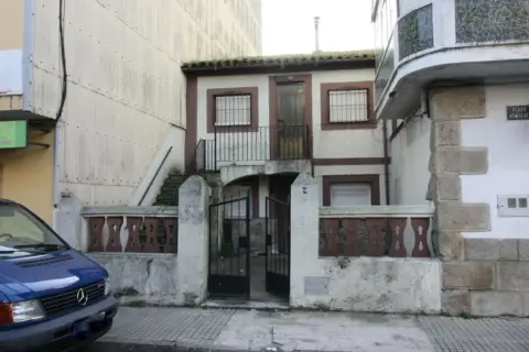 Casa adosada en Plaza de Pontevedra, 3