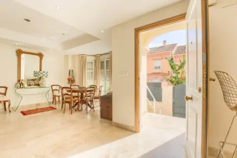 Casa adosada en Avenida Cristina Hoyos, 6