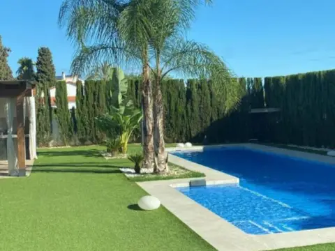 Chalet en San Antonio de Benagéber