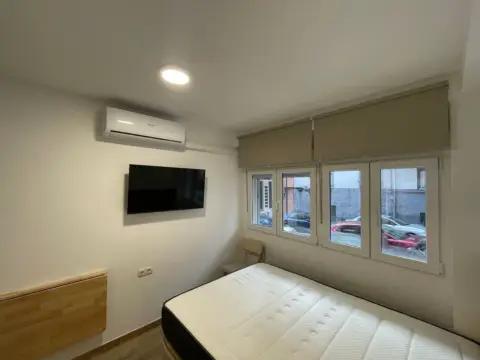 Habitación en calle del Pilar, 5