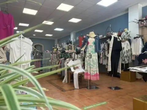 Local comercial en Avinguda de País Valencià