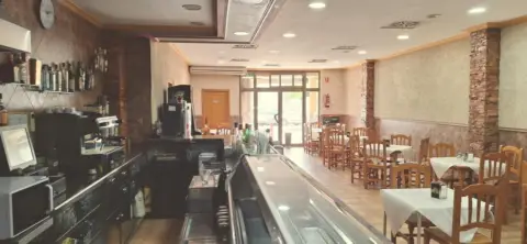 Local comercial en Colegio Ramon Laporta