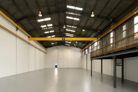 Nave industrial en Poligono del Aeropuerto