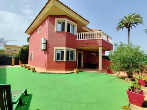 Casa en calle Dos Soles