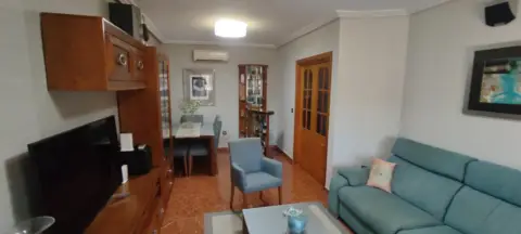 Casa adosada en calle de Astorga