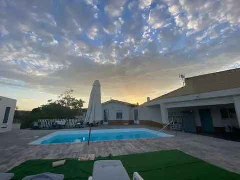 Chalet en calle El Hurtado