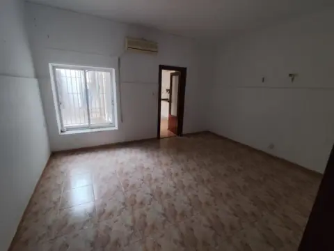 Casa adosada en calle de Fernando Martínez