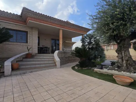 Chalet en calle Mayor