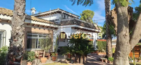 Chalet en Riba-Roja de Túria