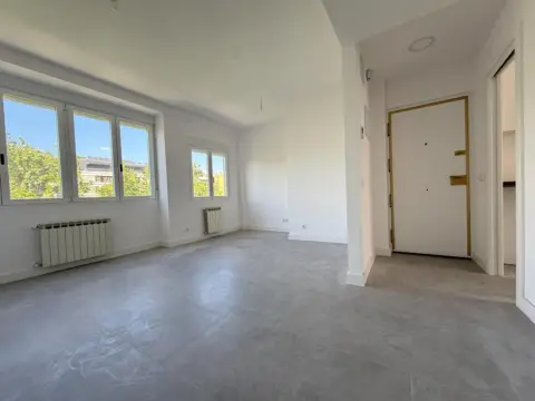 Piso en calle de Valdesangil