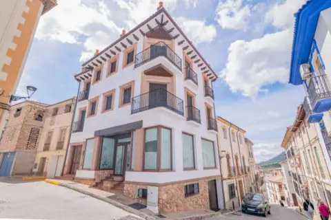 Edificio en calle de las Almenillas, 2