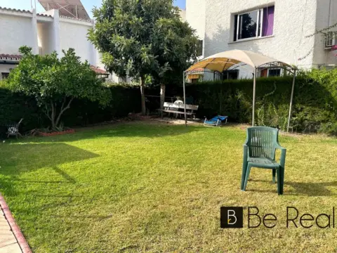 Casa adosada en Pasaje San Emilio