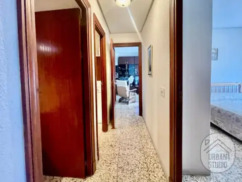 Piso en calle Caballero de Rodas