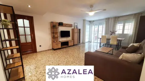 Piso en Av. Barcelona - Viñuela - Rescatado