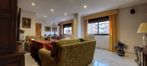 Piso en Av. del Aeropuerto