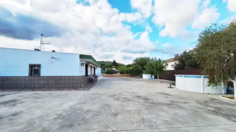 Casa en Cuevas Bajas