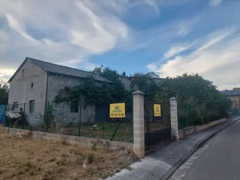 Nave industrial en calle de Juan Ramón Jiménez, 116